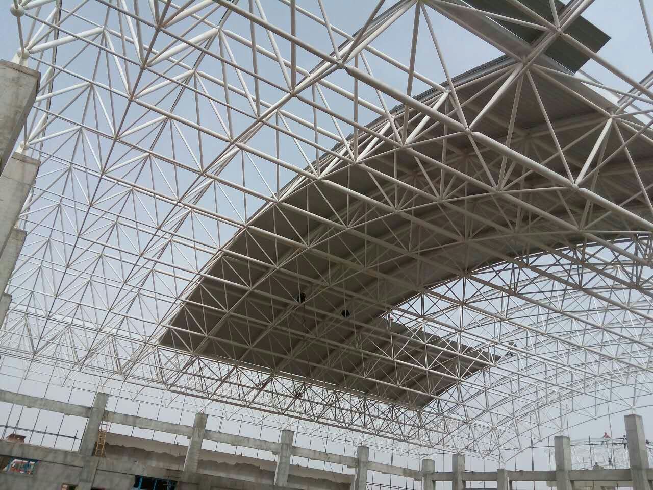 柳州青岛一汽网架